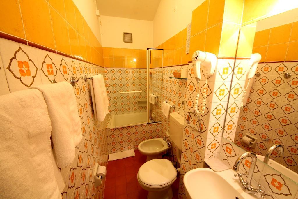 La Favorita Apricale B&B & Ristorante Δωμάτιο φωτογραφία