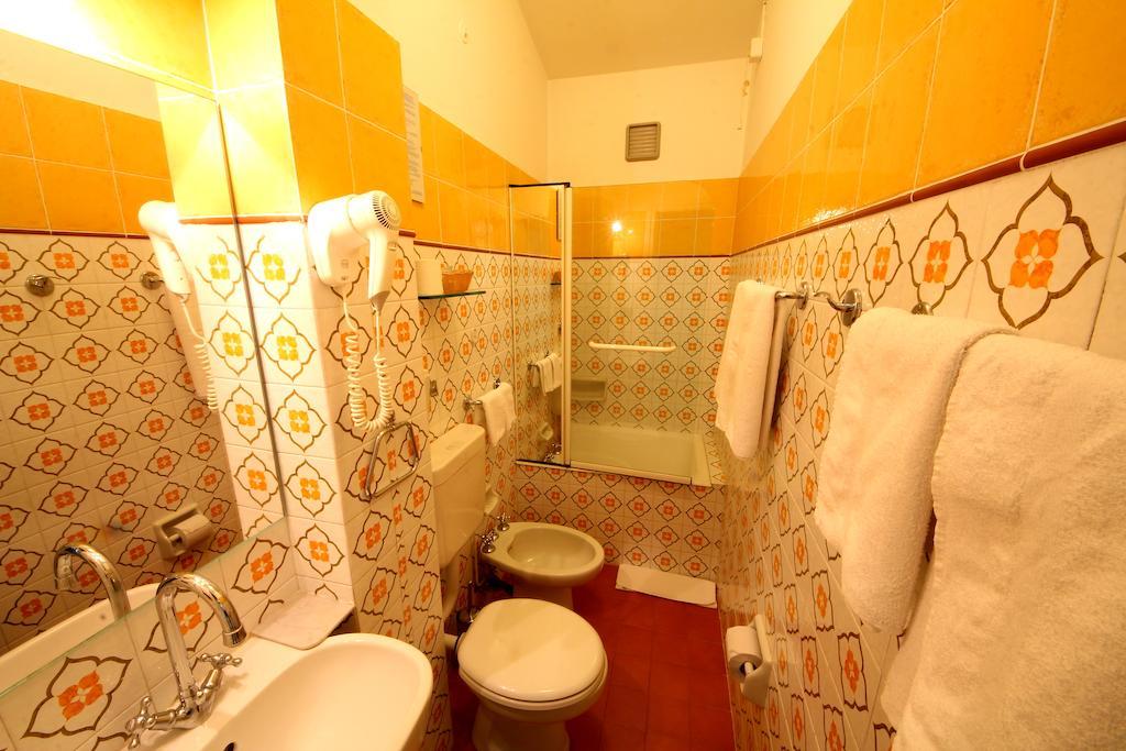 La Favorita Apricale B&B & Ristorante Δωμάτιο φωτογραφία
