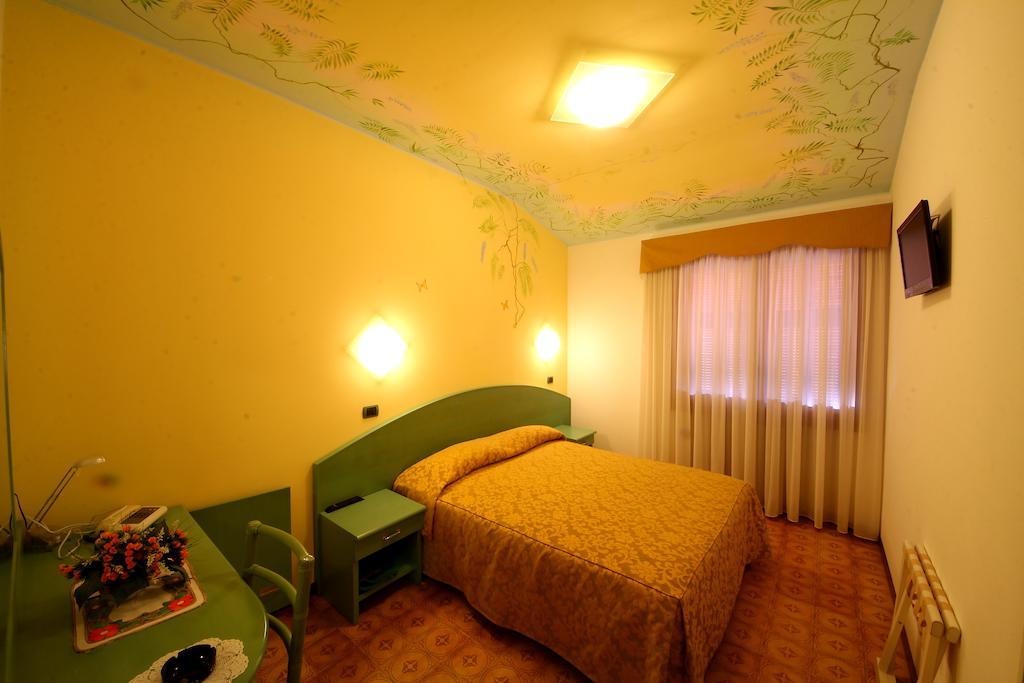 La Favorita Apricale B&B & Ristorante Δωμάτιο φωτογραφία
