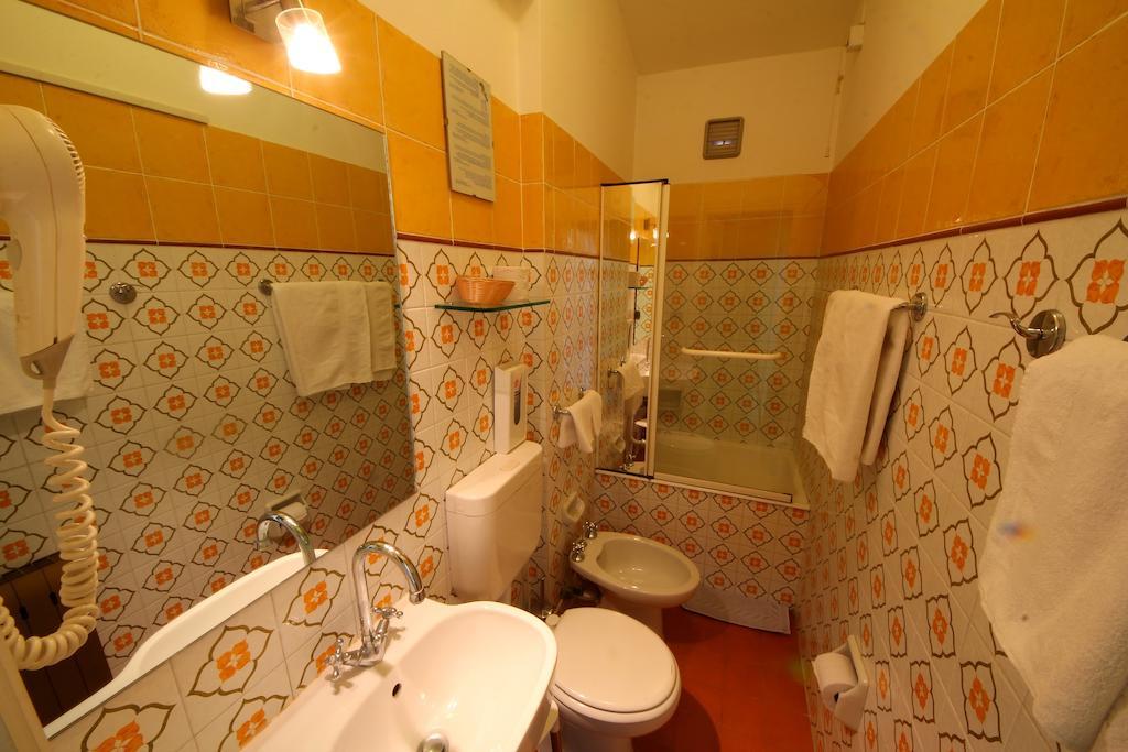 La Favorita Apricale B&B & Ristorante Δωμάτιο φωτογραφία